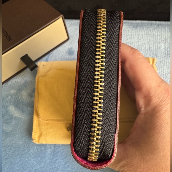 LOUIS VUITTON X MURAKAMI ZIPPY COIN PURSE - Picture 3 of 12